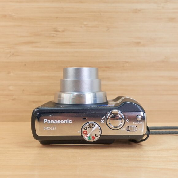 Panasonic Lumix DMC-LZ7 / 7.2MP Digital Camera / 6x Optical Zoom / Japan - Picture 5 of 8